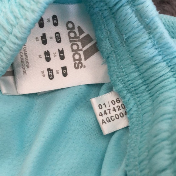 Adidas three stripe Joggers size Small - Picture 9 of 9